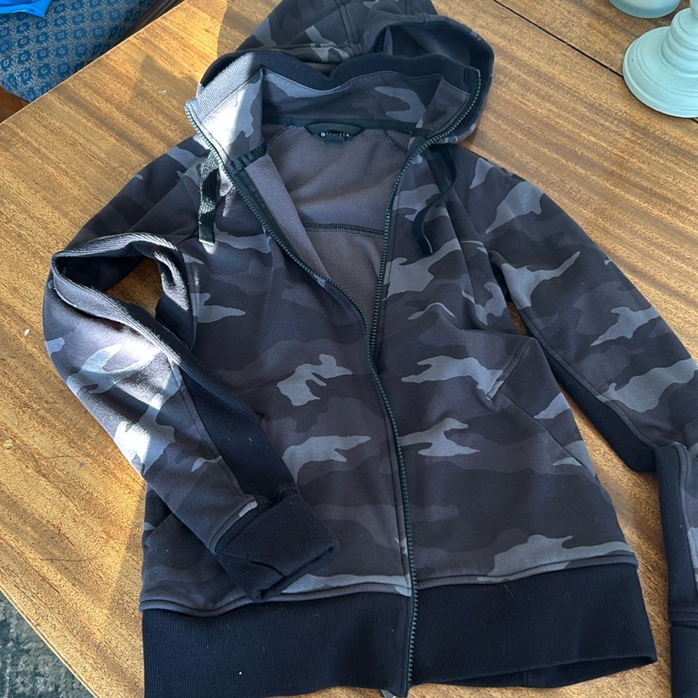 Athleta camo zip up hoodie